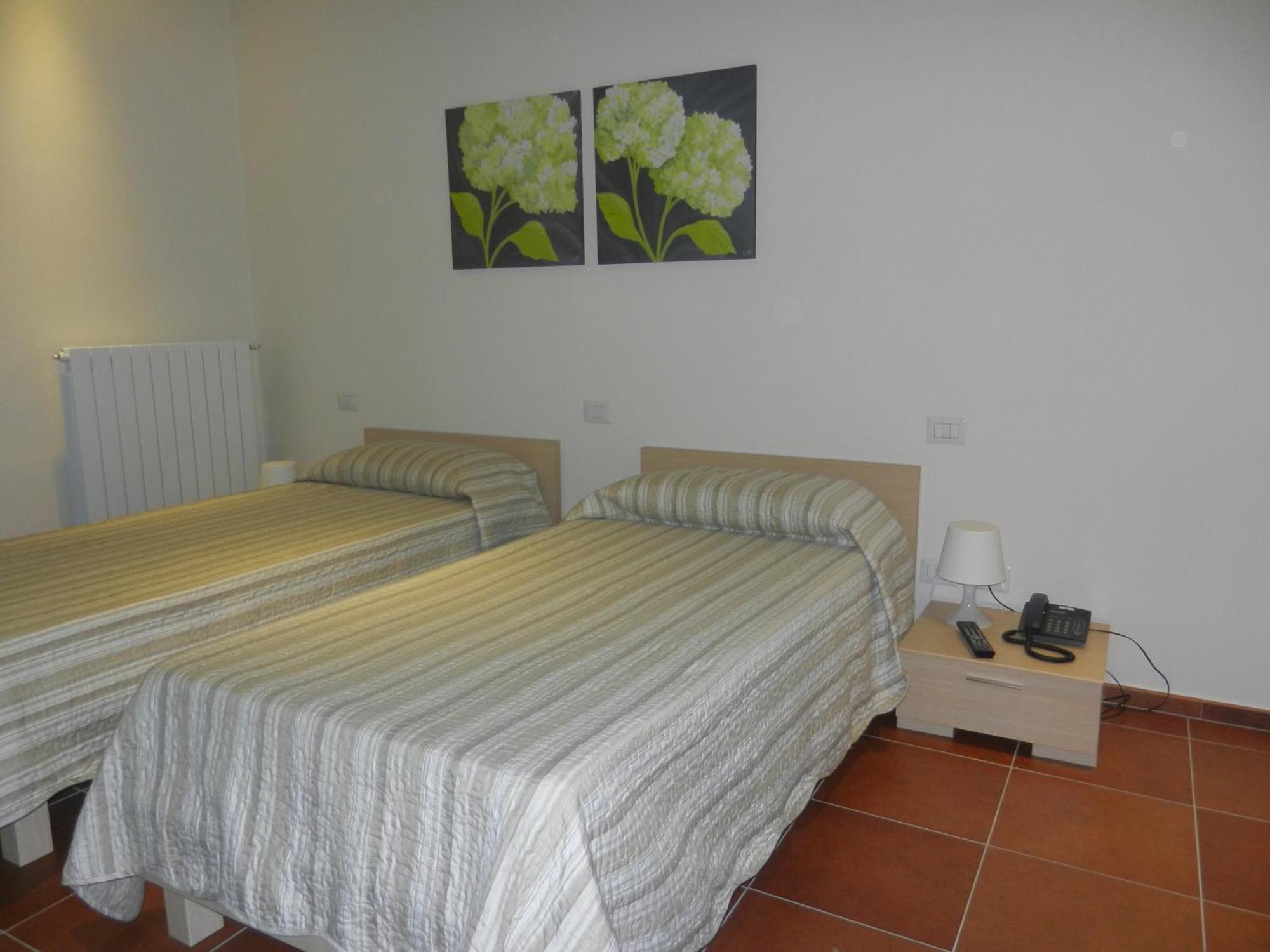 Costa di Mezzate B&B Ad Hoc מראה חיצוני תמונה